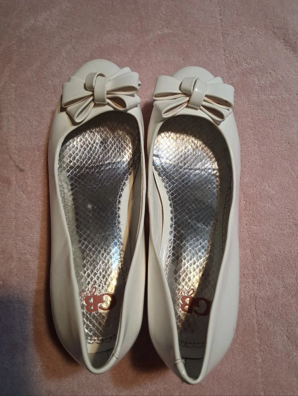 GB Girls White Bow Low Wedge Dress Shoes Heels Size 5M Youth Kids Special Event